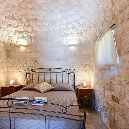 Borgo Elaia B&B 치스테르니노