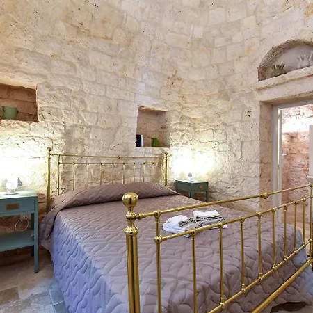 Borgo Elaia B&B 치스테르니노