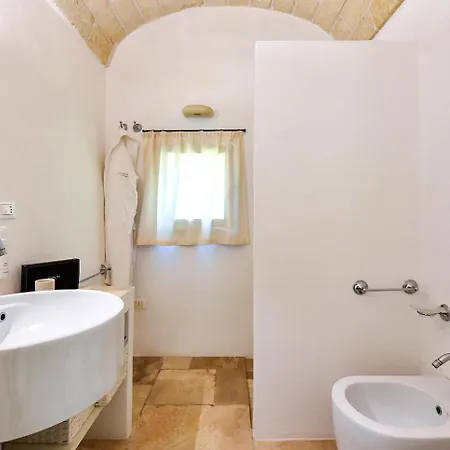 Borgo Elaia B&B 치스테르니노