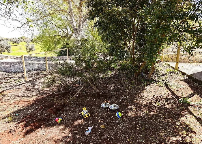 Nocleg ze śniadaniem Borgo Elaia *